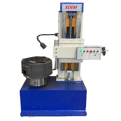 XDEM Remmachine Remtrom Remtrom Boormachine T8370 Rupspenenpers Autoreparatiewerkplaats