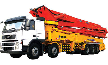 Vrachtwagen van 94m/H 279kw zette de Machines van de Concrete Pompwegenbouw op
